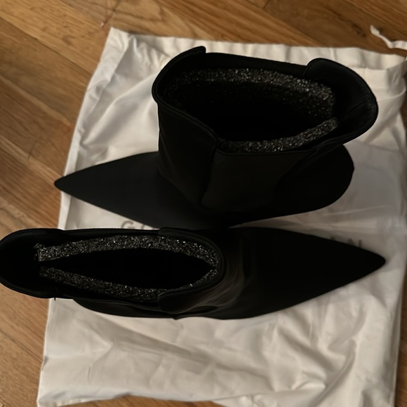 Good American High Kickstand Neoprene Bootie Stiletto - Picture 7 of 8